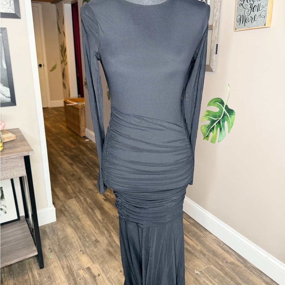 Elegant Black Long Sleeve Dress
